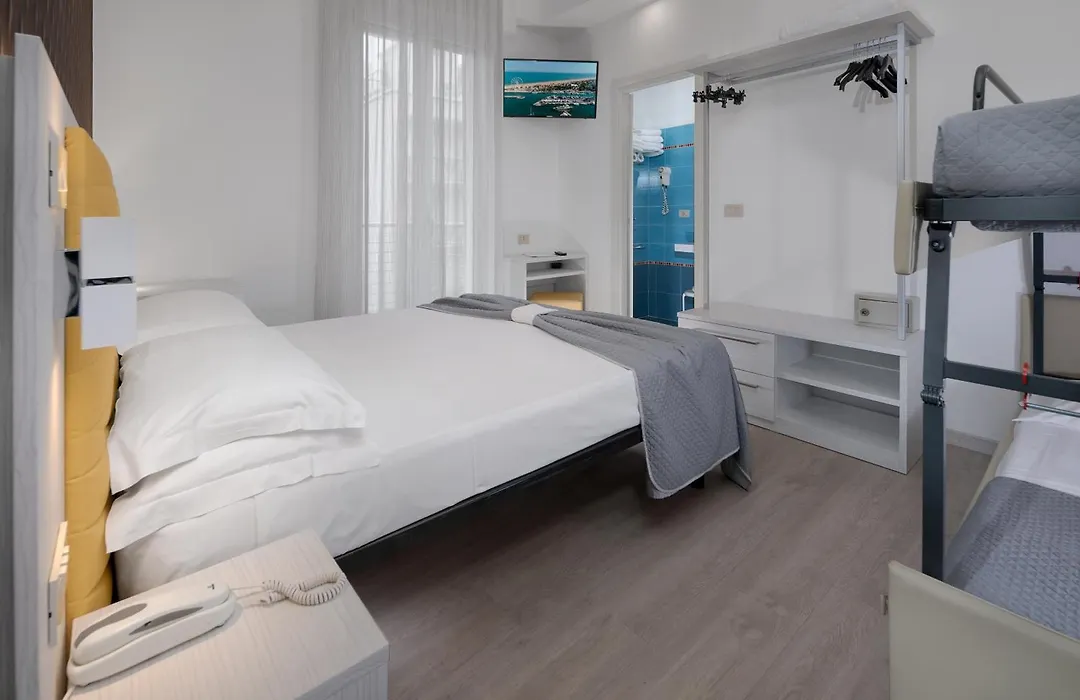 Hotel Eiffel-1